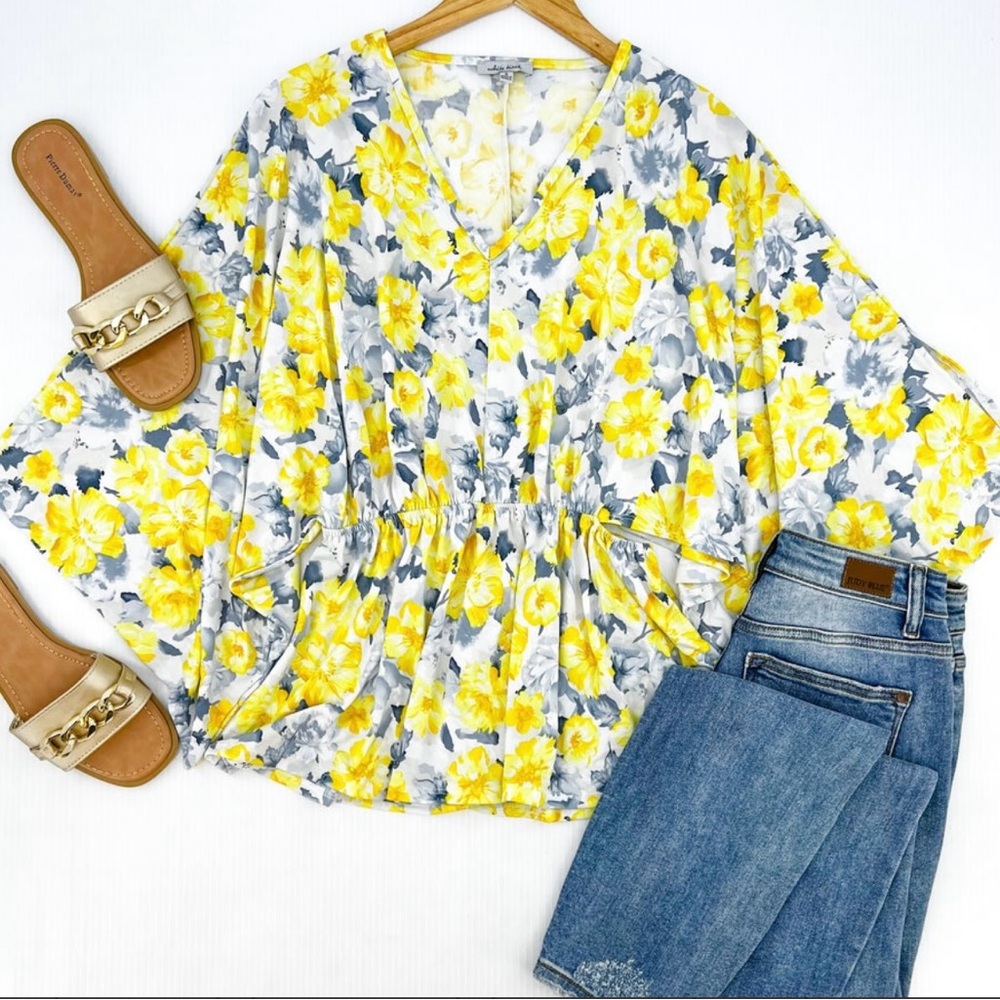 White Birch V-Neck Yellow & Gray Floral Blouse w/ Flutter Sleeve & Sinched Waist